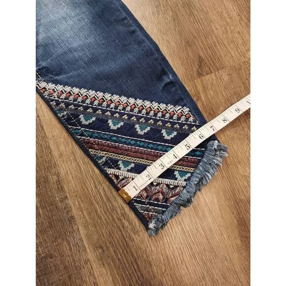 Miss Me 'skinny' aztec embroidered womens 31x27 medium wash multicolor - Picture 7 of 10